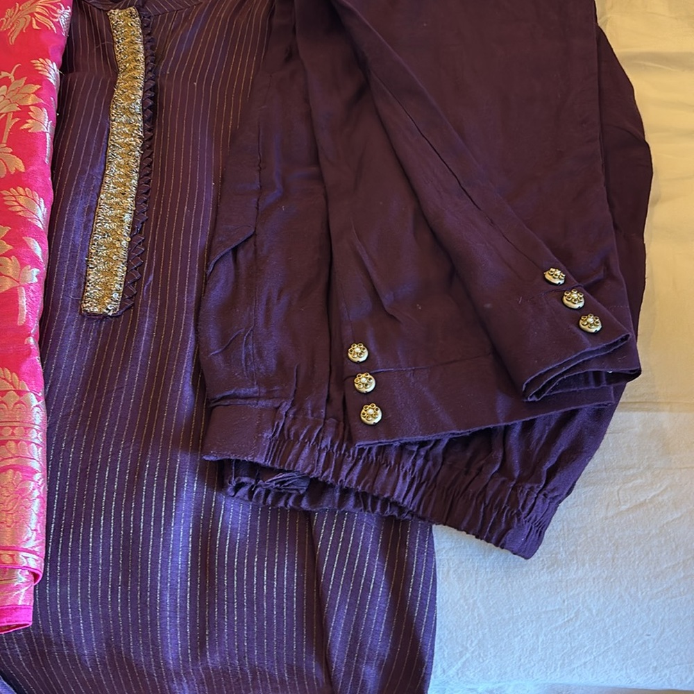 Purple Long Sleeve Kurta with Gold Detailing - Picture 5 of 8
